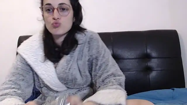 Lunaabbey online show from 01-15-25, 07:23