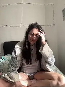 Lunaabbey online show from 03-31-26, 07:21