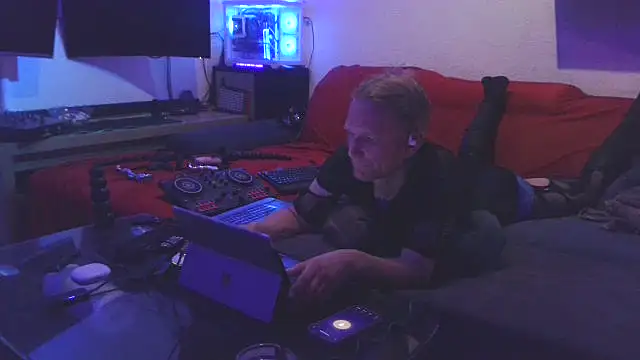 davidgntxxxxx online show from 04-30-26, 08:57