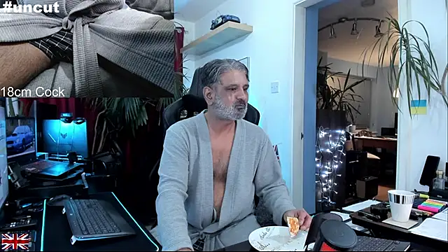 OnlineBossUK online show from 11-06-25, 05:28