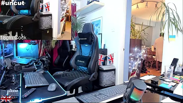 OnlineBossUK online show from 11-16-25, 04:39