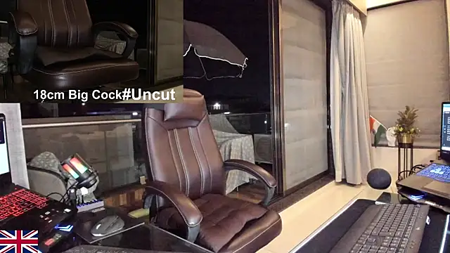 OnlineBossUK online show from 01-08-26, 03:18