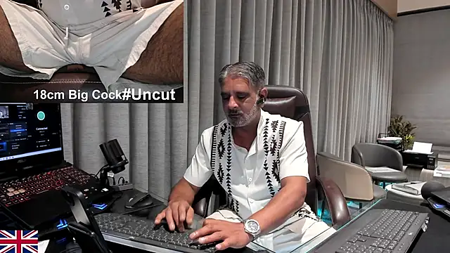 OnlineBossUK online show from 04-11-26, 03:16