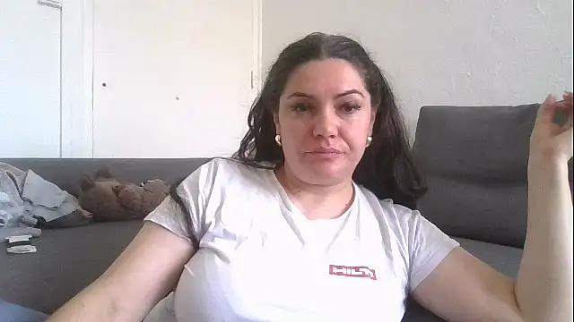 Snapshot of Squirtlady38 chatting on 10-10-25, 11:55 Squirtlady38 online show from 10-10-25, 11:55