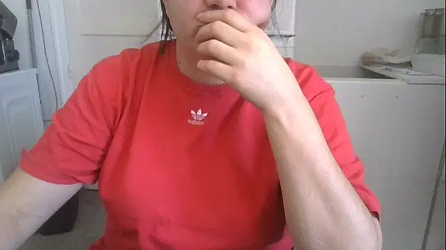 Snapshot of Squirtlady38 chatting on 10-16-25, 12:13 Squirtlady38 online show from 10-16-25, 12:13