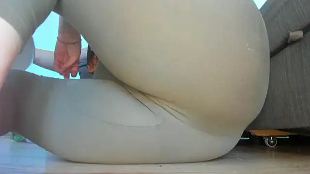 Snapshot of Squirtlady38 chatting on 07-08-26, 06:30 Squirtlady38 online show from 07-08-26, 06:30