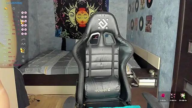 Horny Nikki  online show from 12-28-24, 03:37