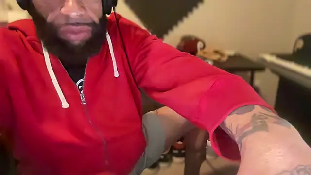 ANAKONDA KIING online show from 12-26-24, 06:30