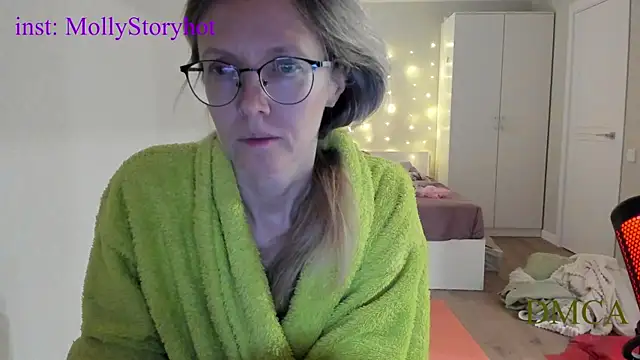 angelmommu online show from 12-23-25, 04:56