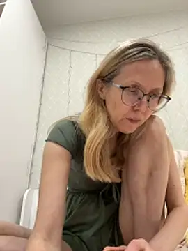 angelmommu online show from 02-26-26, 01:00