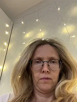 angelmommu online show from 02-24-26, 02:40