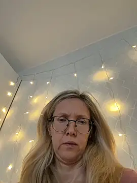 angelmommu online show from 02-13-26, 08:58