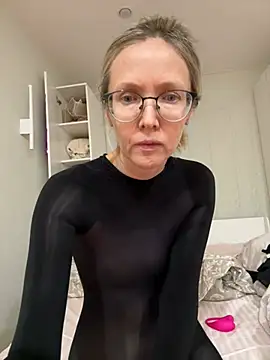 angelmommu online show from 02-22-26, 07:44