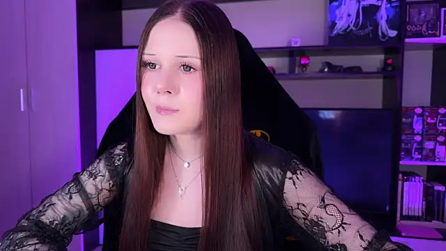 Snapshot of jasminevine chatting on 02-06-26, 07:15 jasminevine online show from 02-06-26, 07:15