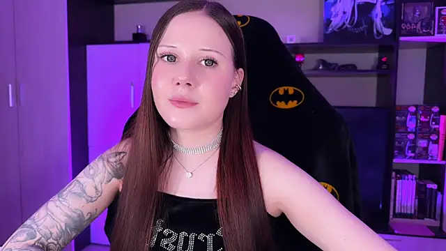 Snapshot of jasminevine chatting on 02-03-26, 06:22 jasminevine online show from 02-03-26, 06:22