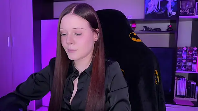 Snapshot of jasminevine chatting on 04-06-26, 09:27 jasminevine online show from 04-06-26, 09:27