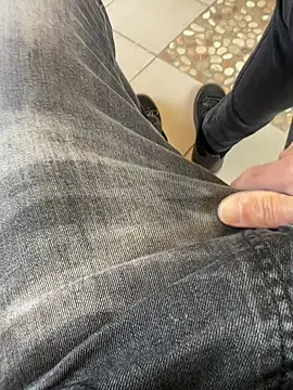 Snapshot of buodiculo chatting on 03-01-26, 10:15 buodiculo online show from 03-01-26, 10:15