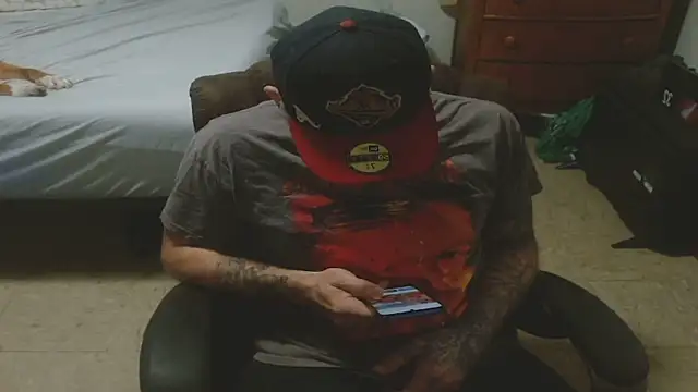 Snapshot of DADDY_KANE8--- chatting on 06-27-26, 03:40 DADDY KANE8--- online show from 06-27-26, 03:40