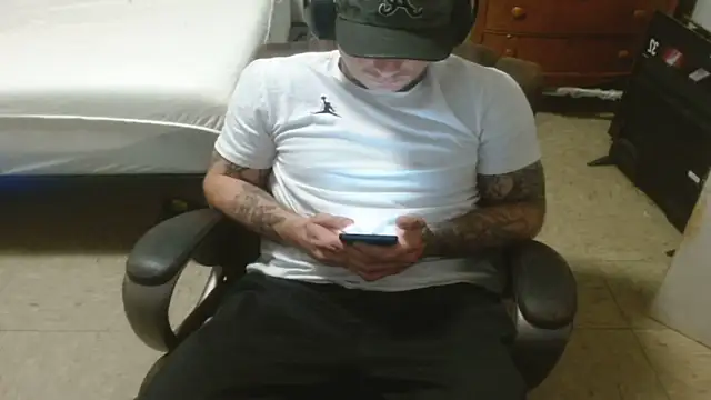 Snapshot of DADDY_KANE8--- chatting on 07-03-26, 07:53 DADDY KANE8--- online show from 07-03-26, 07:53