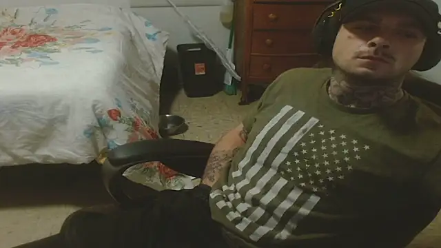 Snapshot of DADDY_KANE8--- chatting on 06-15-26, 02:56 DADDY KANE8--- online show from 06-15-26, 02:56