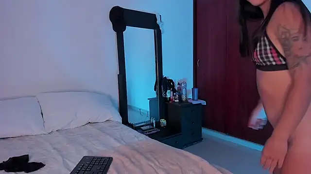 little kayla  online show from 03-01-25, 05:31