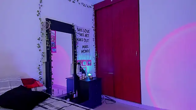 little kayla  online show from 01-14-26, 07:39