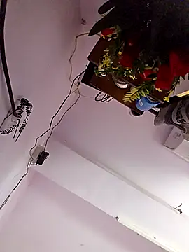 MOM-SUN-COUPLE online show from 09-26-25, 09:27