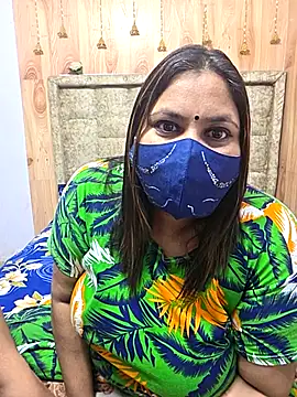 MOM-SUN-COUPLE online show from 11-02-25, 04:56