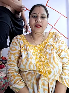 MOM-SUN-COUPLE online show from 03-07-25, 06:11