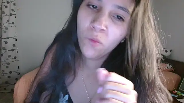 mia  lopez  online show from 03-21-25, 01:24