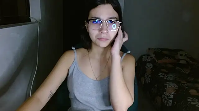 mia  lopez  online show from 06-03-26, 02:56