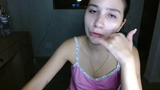 mia  lopez  online show from 07-18-26, 04:54