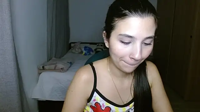 mia  lopez  online show from 10-30-25, 03:27