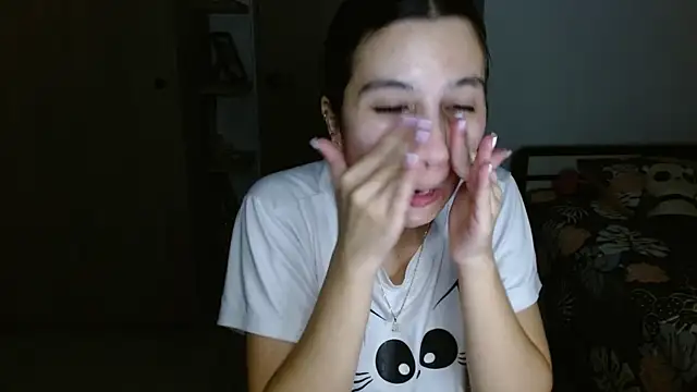 mia  lopez  online show from 05-21-26, 04:21