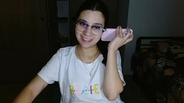 mia  lopez  online show from 05-06-26, 04:38