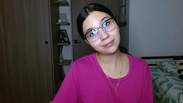 mia  lopez  online show from 12-02-25, 04:14