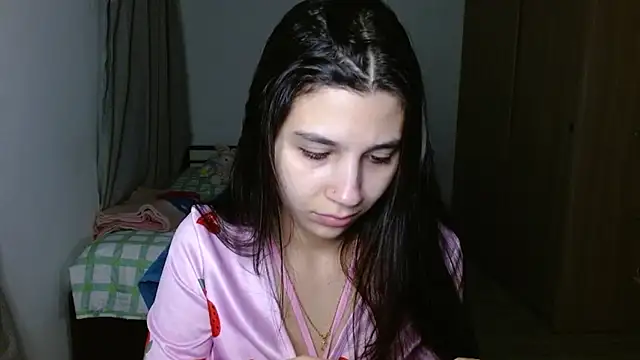 mia  lopez  online show from 10-15-25, 11:57