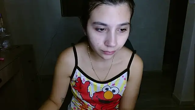 mia  lopez  online show from 06-25-26, 03:48