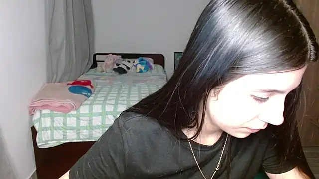 mia  lopez  online show from 09-24-25, 02:07