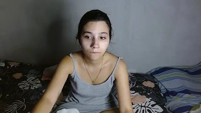 mia  lopez  online show from 05-28-26, 04:31