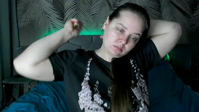 uliastar online show from 01-14-26, 08:18