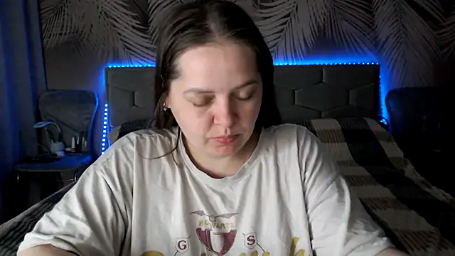 uliastar online show from 05-04-26, 05:22