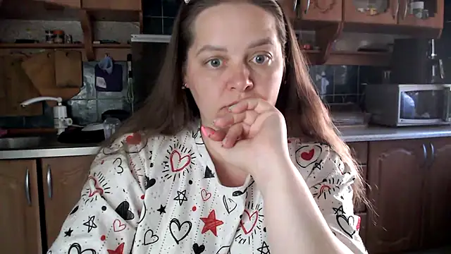 uliastar online show from 07-18-26, 04:21