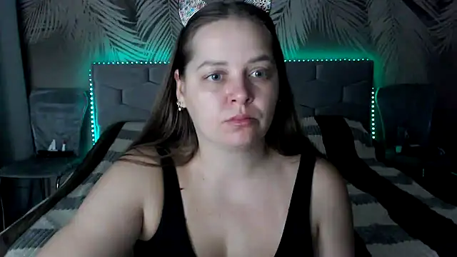 uliastar online show from 10-30-25, 07:17