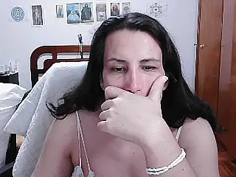 Snapshot of LauraVicttoria361215 chatting on 03-11-25, 11:37 LauraVicttoria361215 online show from 03-11-25, 11:37
