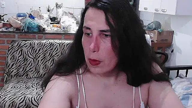 Snapshot of LauraVicttoria361215 chatting on 10-14-25, 10:53 LauraVicttoria361215 online show from 10-14-25, 10:53