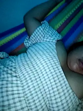 Snapshot of FerLu8 chatting on 04-09-26, 04:14 FerLu8 online show from 04-09-26, 04:14