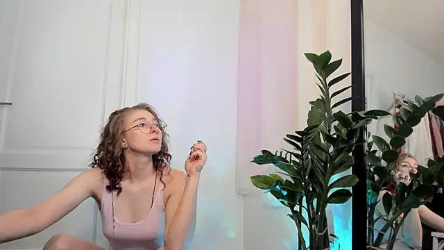Lana Delmar online show from 05-11-26, 11:33