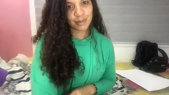 gatubelahot online show from 09-15-25, 04:24
