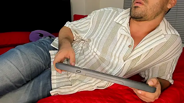 Snapshot of alexman_fuck chatting on 04-28-26, 02:27 alexman fuck online show from 04-28-26, 02:27